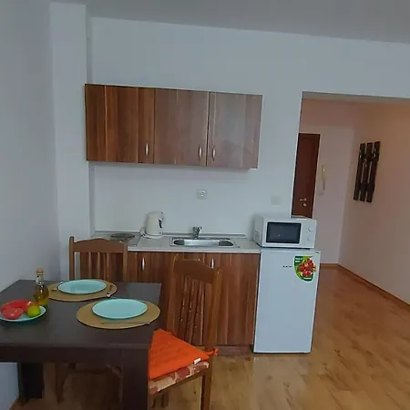 Royal Palm Apartment